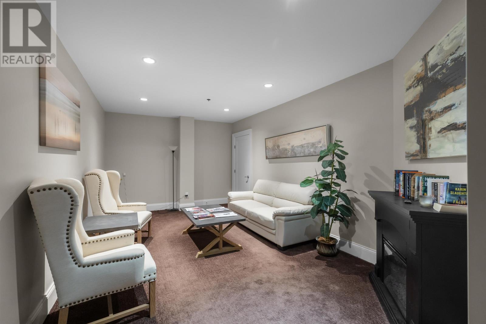 41 Richmond Street - 40