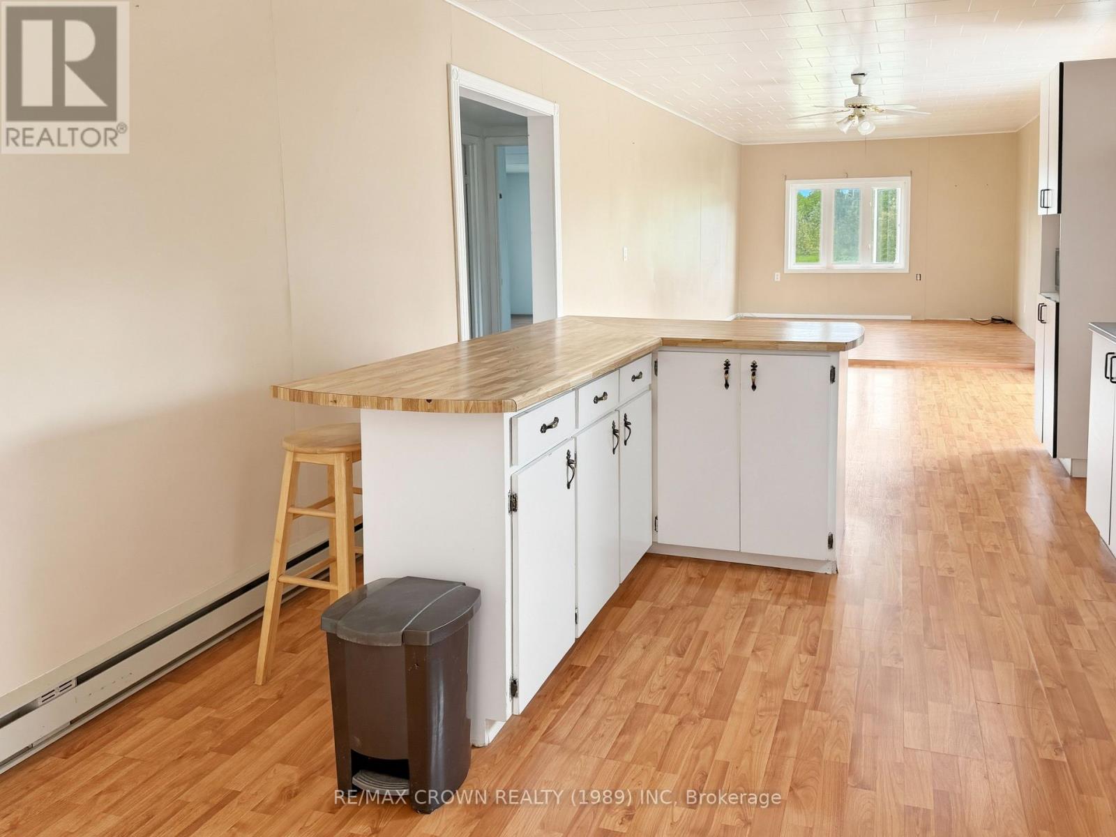 #MOONBEAM 45A CHAIN OF LAKES ROAD - Image 14