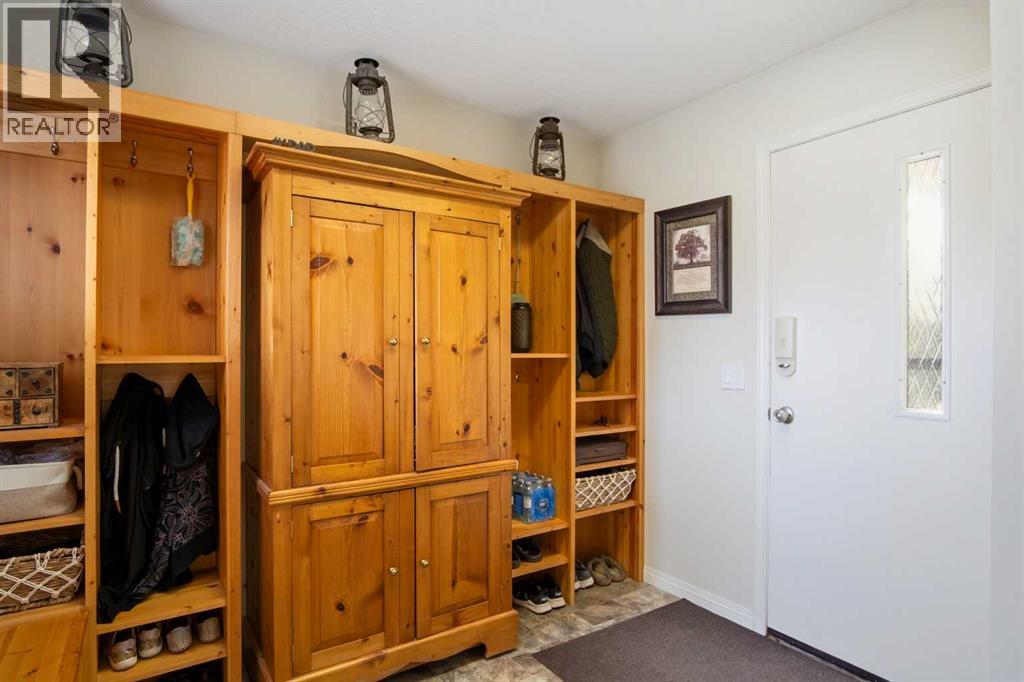 4306 55 Avenue - 3