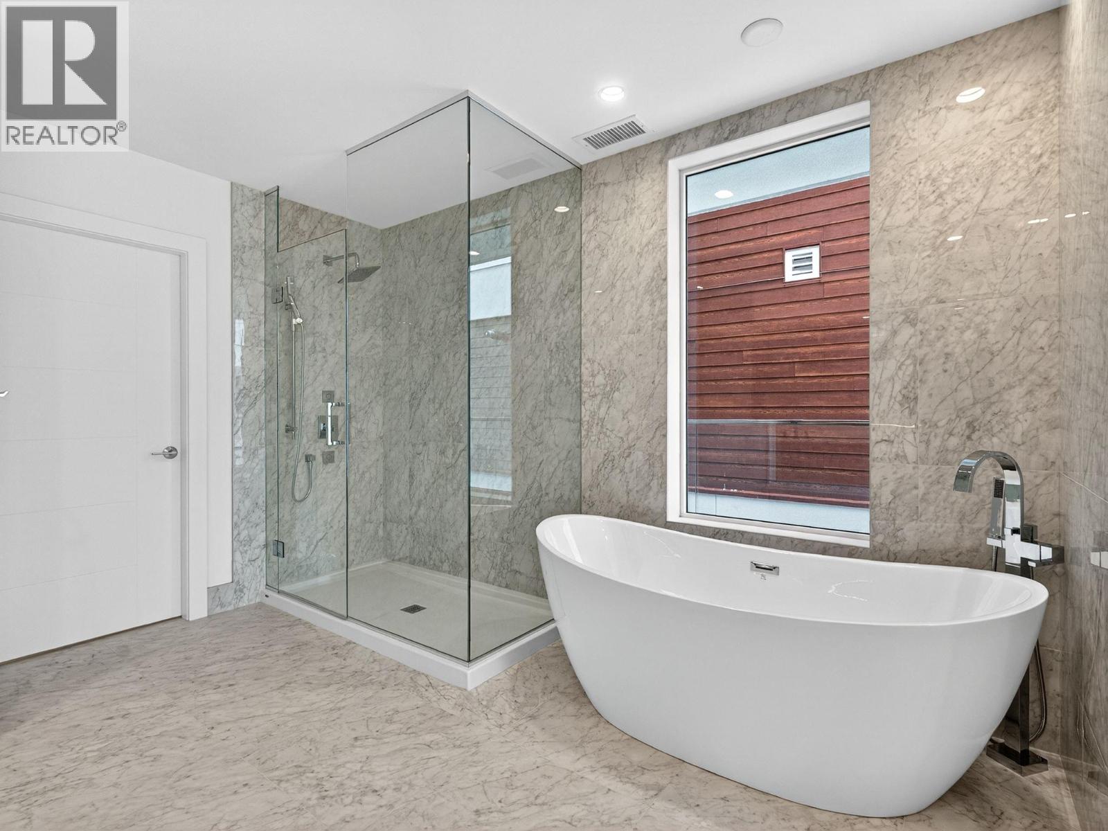 #202 13415 Lakeshore Drive S - 24