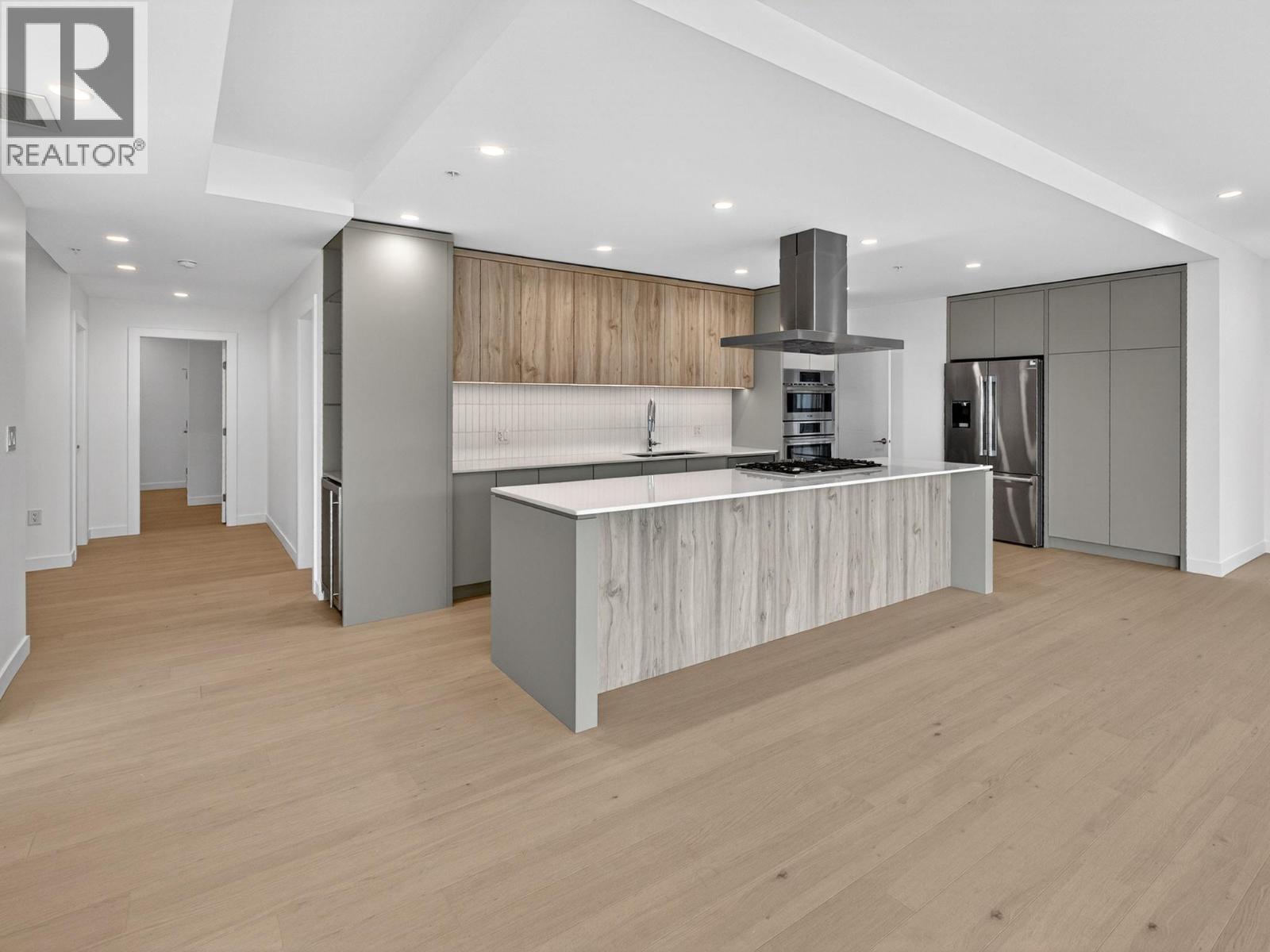 #202 13415 Lakeshore Drive S - 5