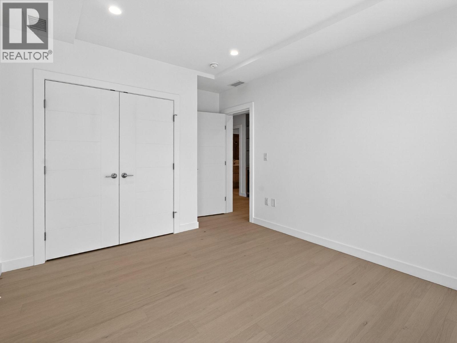 #202 13415 Lakeshore Drive S - 26