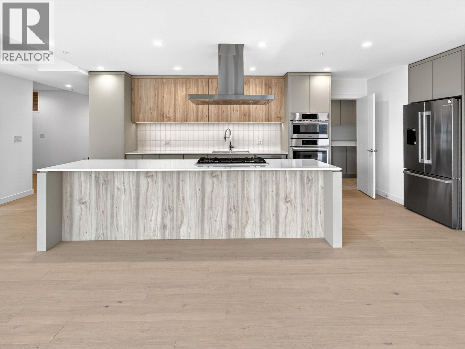 #202 13415 Lakeshore Drive S - 4