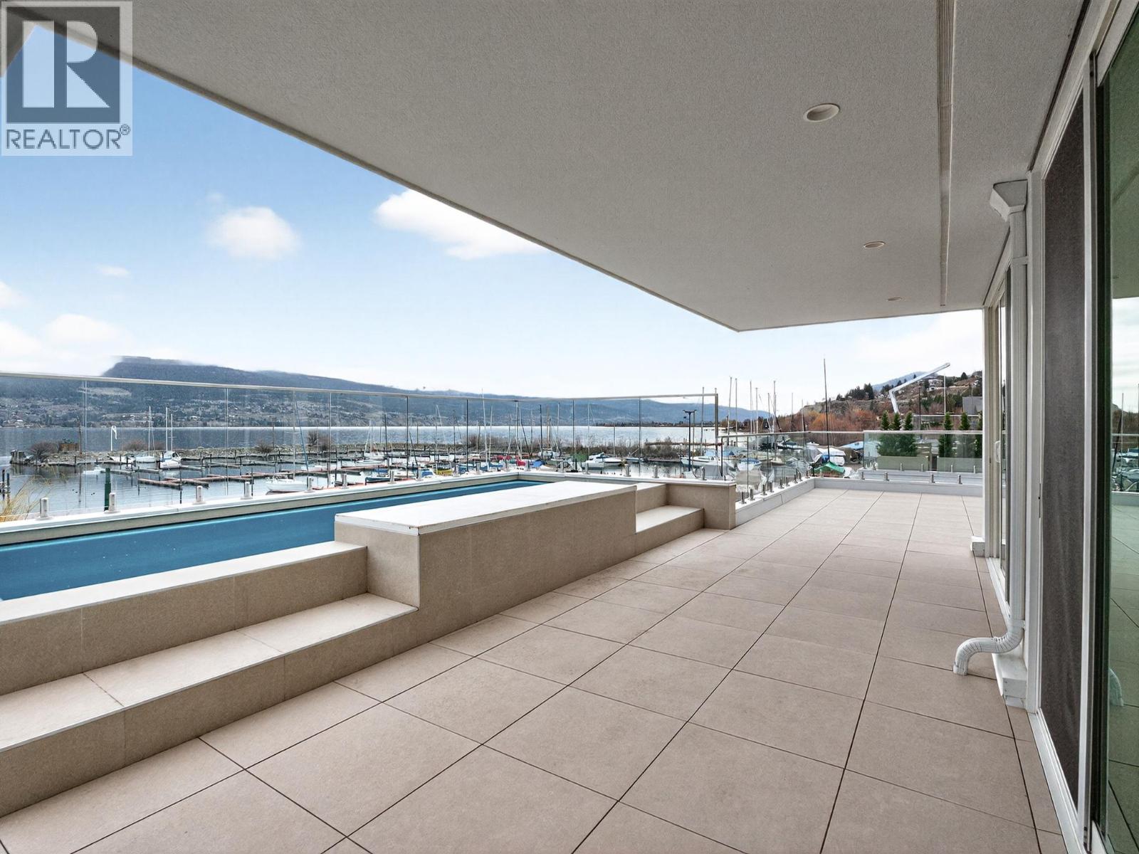 #202 13415 Lakeshore Drive S - 32