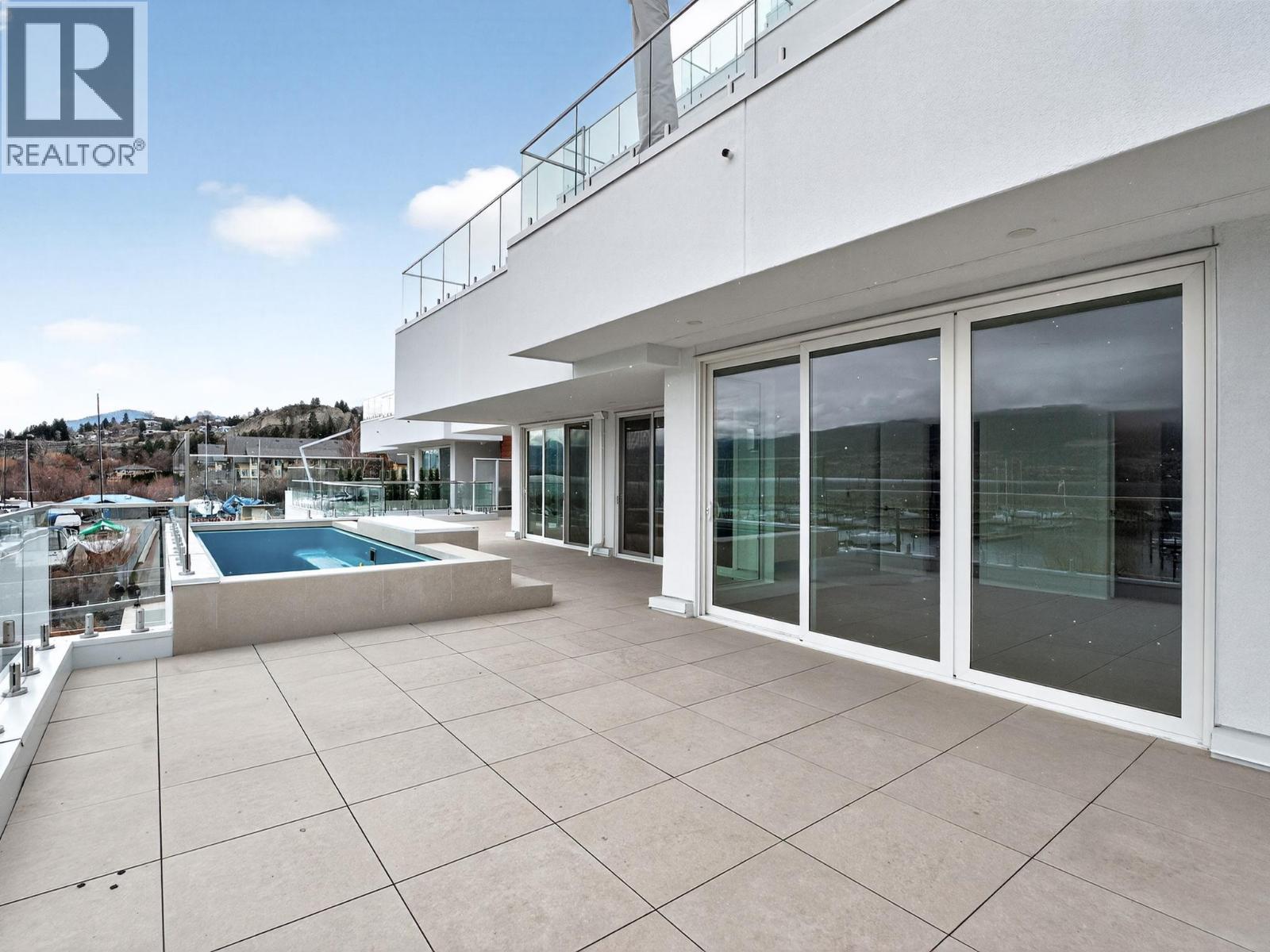 #202 13415 Lakeshore Drive S - 34