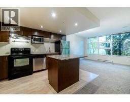 210 9232 University Crescent, Burnaby, BC V5A0A3 Photo 6