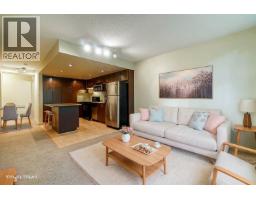 210 9232 University Crescent, Burnaby, BC V5A0A3 Photo 8