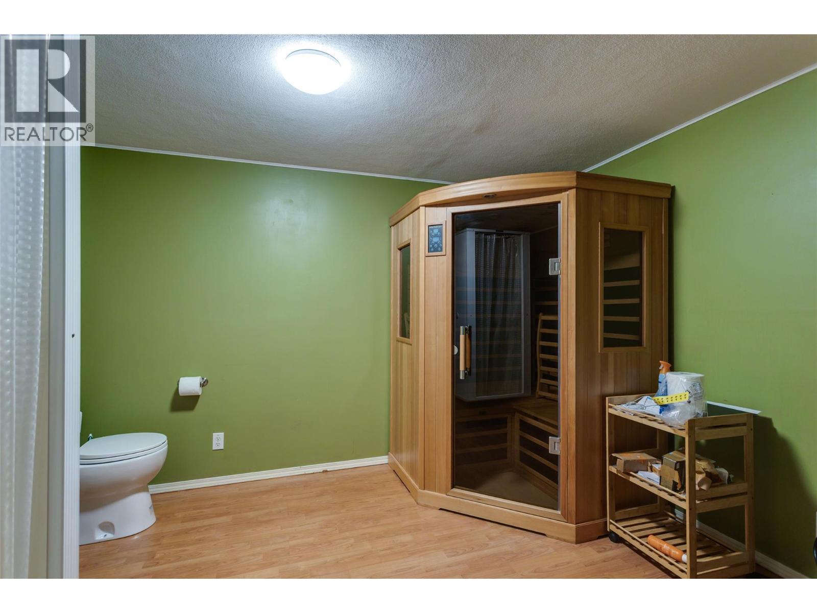 #1 500 Lester Road - 33