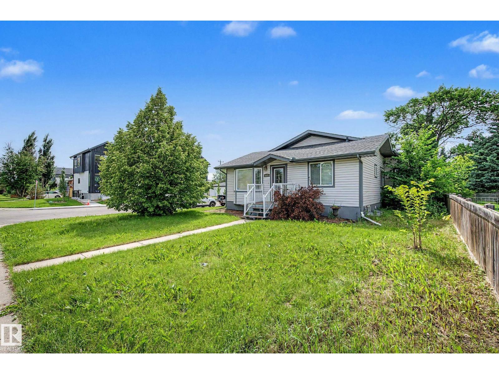 9402 153 ST NW NW - 2
