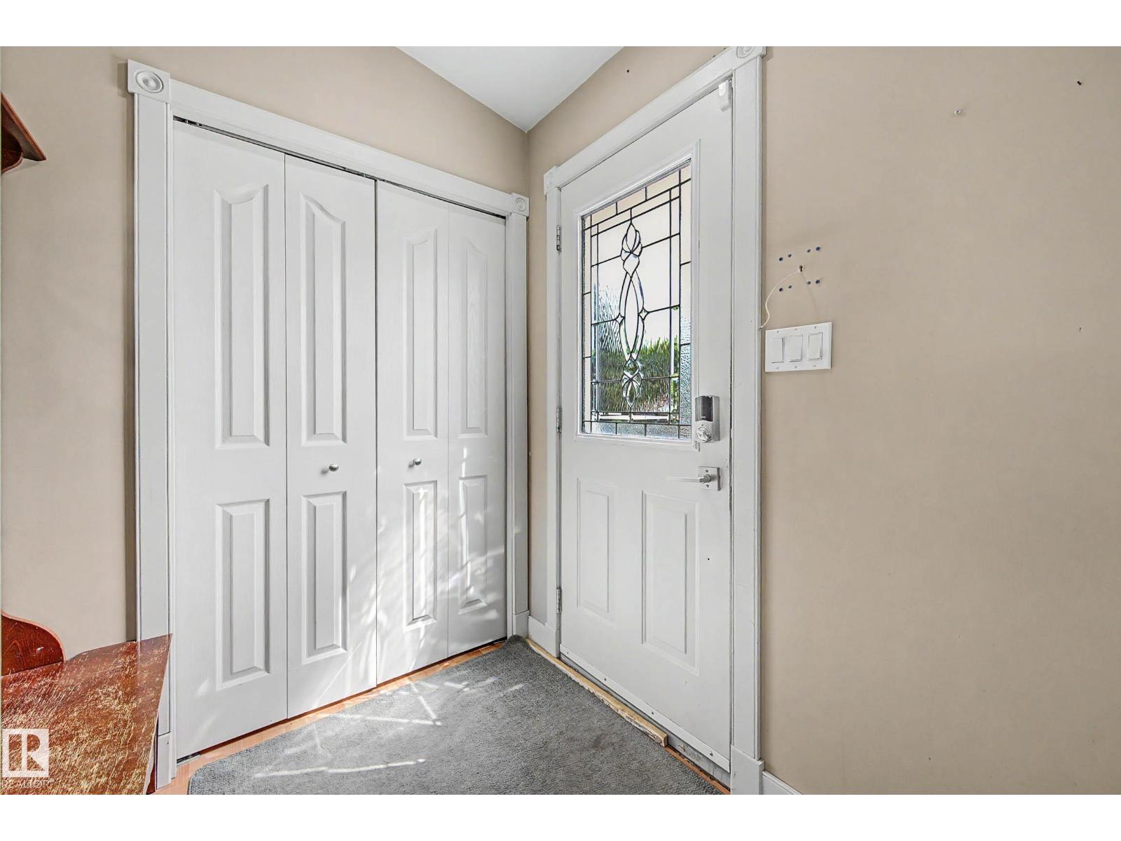 9402 153 ST NW NW - 22
