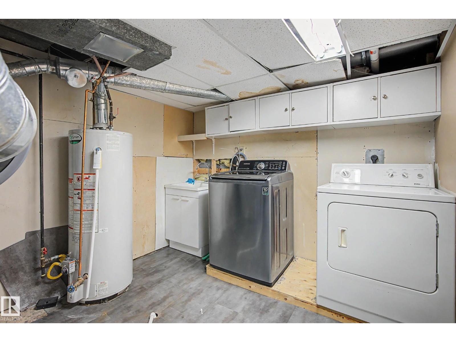 9402 153 ST NW NW - 42