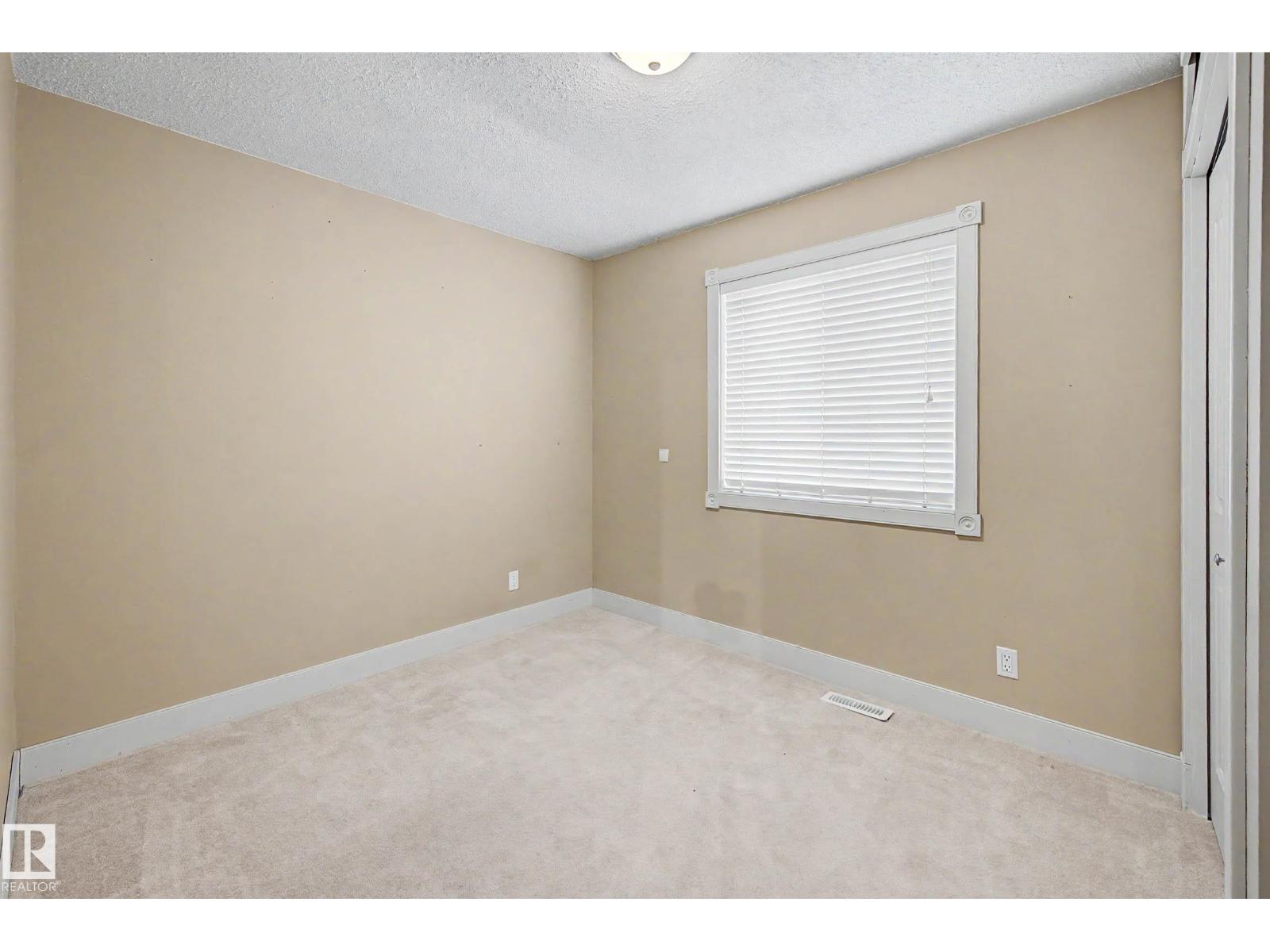 9402 153 ST NW NW - 31