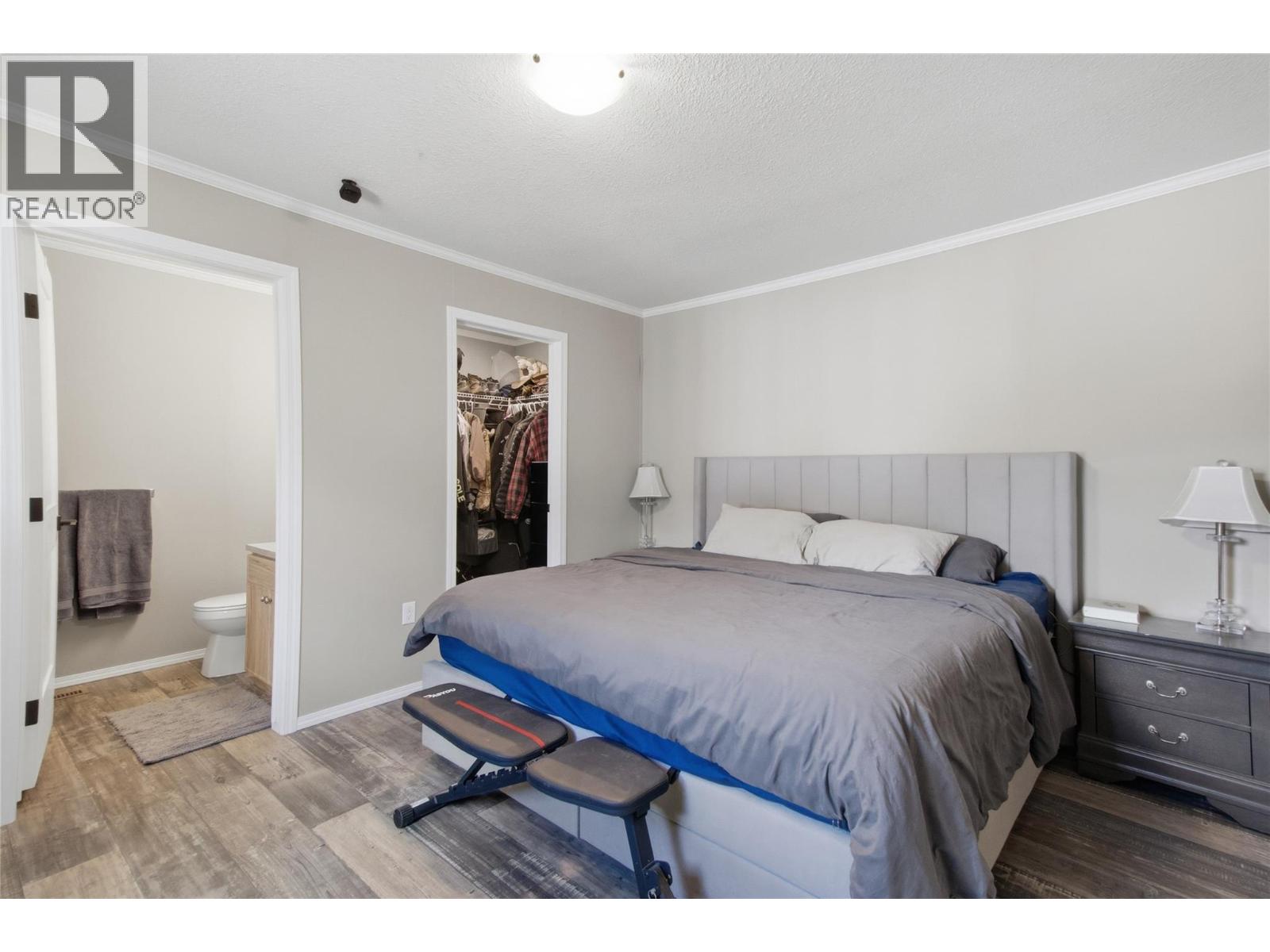 #50 771 Athabasca Street E - 21