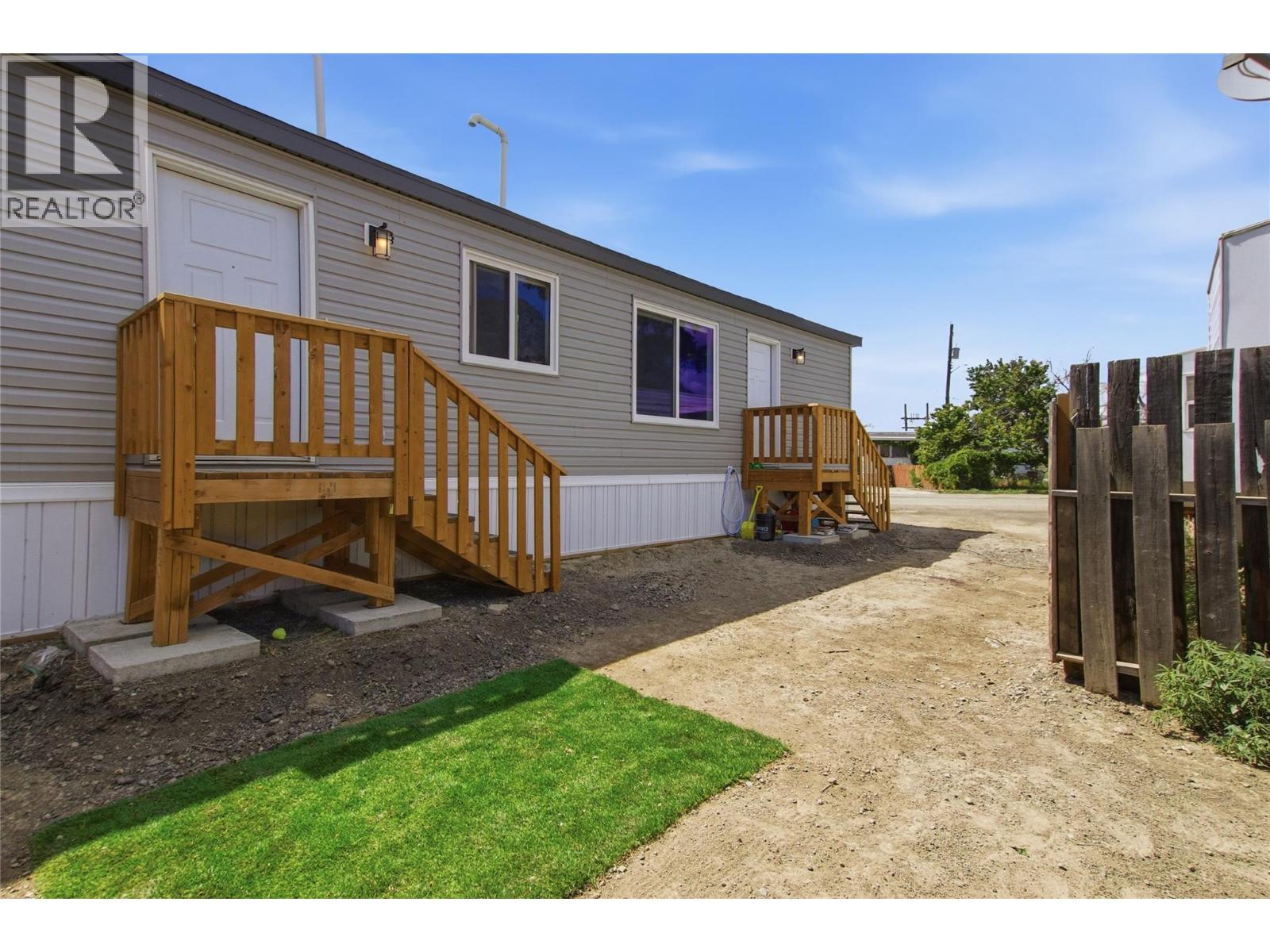 #50 771 Athabasca Street E - 5
