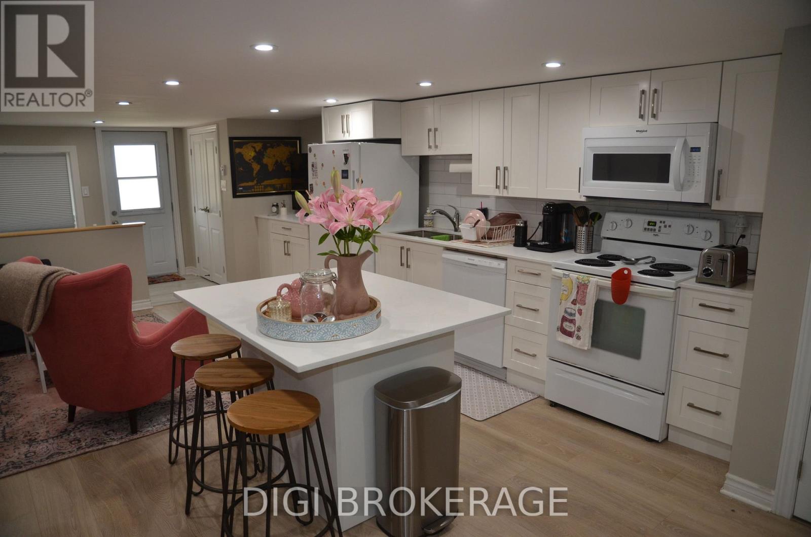 11 #'S1-3; 13 #'S 1-3 - 11&13 ACACIA AVENUE - 28