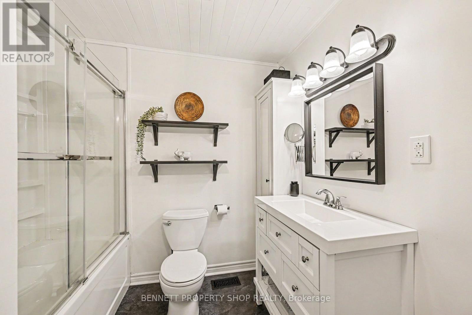 102 MOORHEAD DRIVE - 12