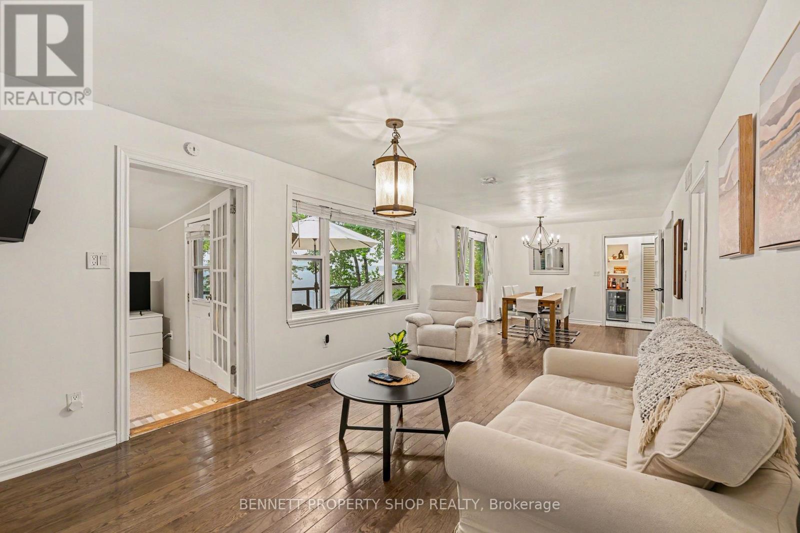 102 MOORHEAD DRIVE - 4