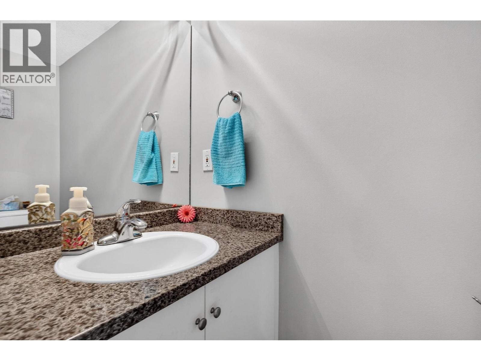  2491 Alexandria Way, West Kelowna