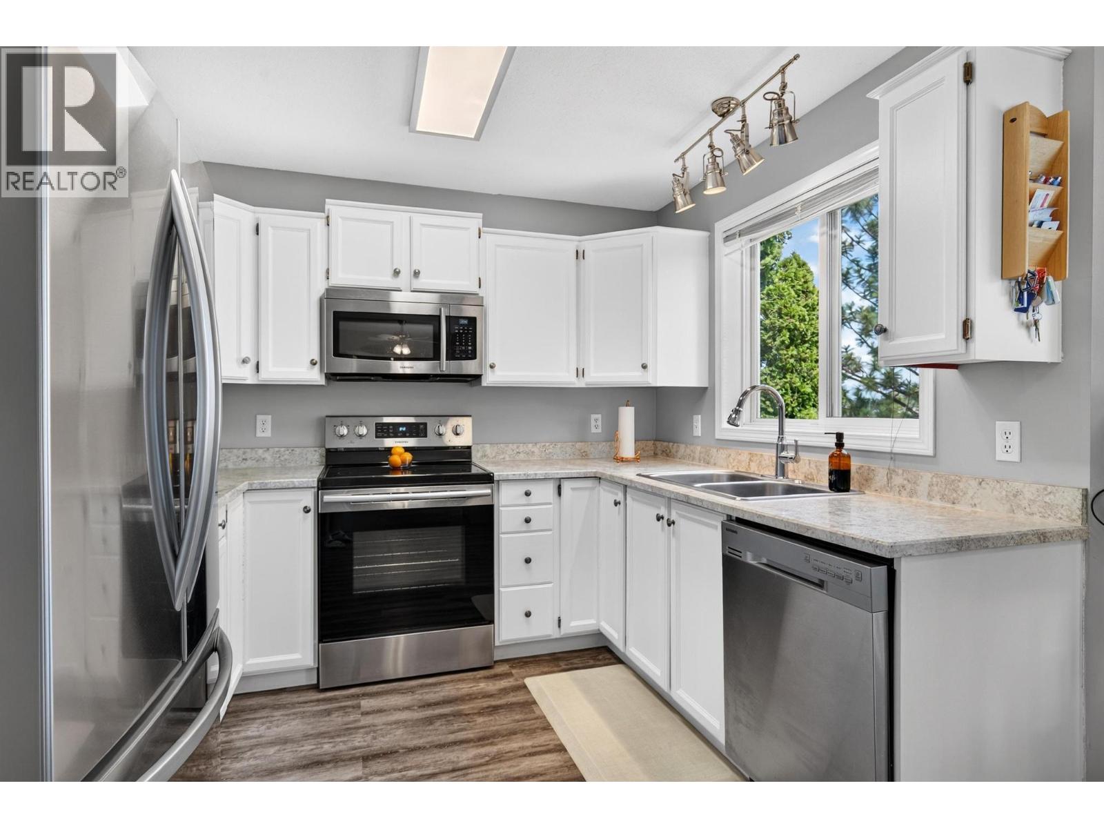  2491 Alexandria Way, West Kelowna