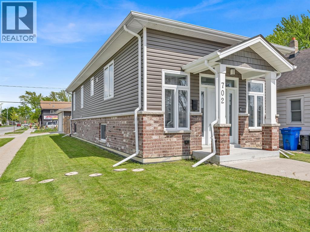 702 LESPERANCE ROAD - 1