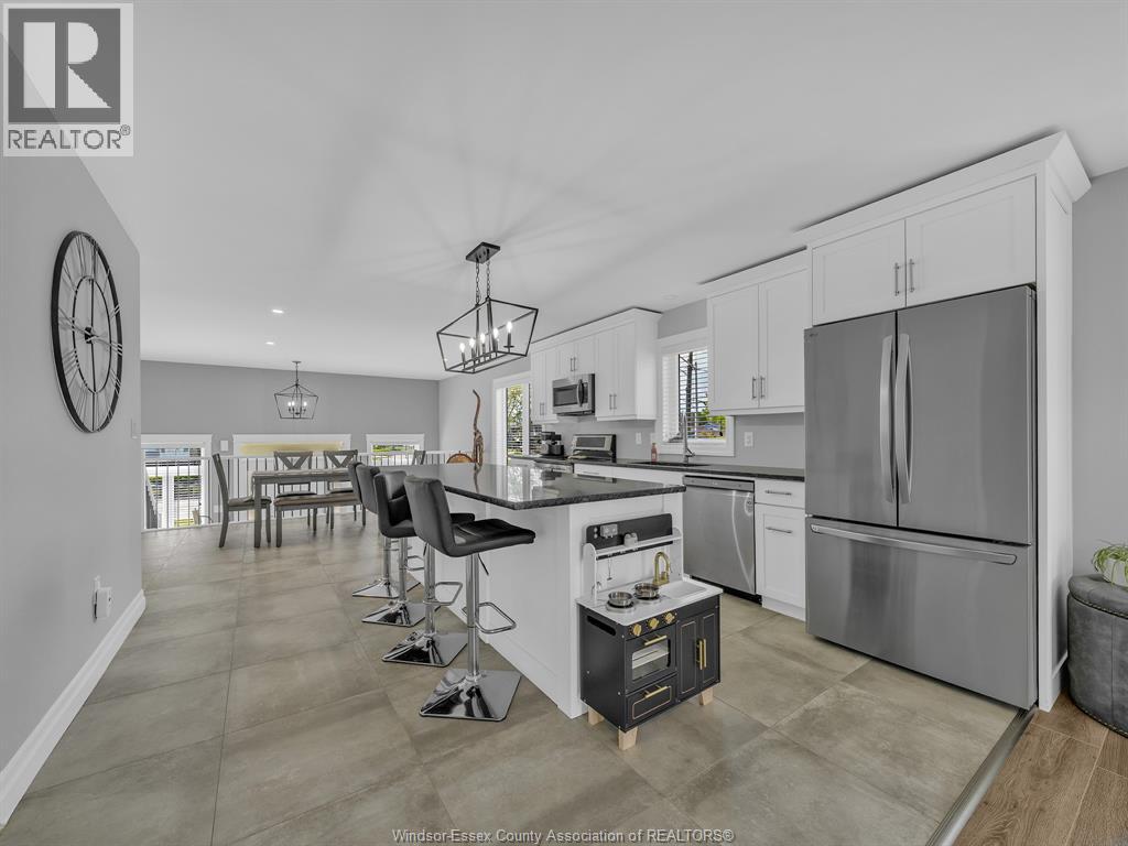702 LESPERANCE ROAD - 14