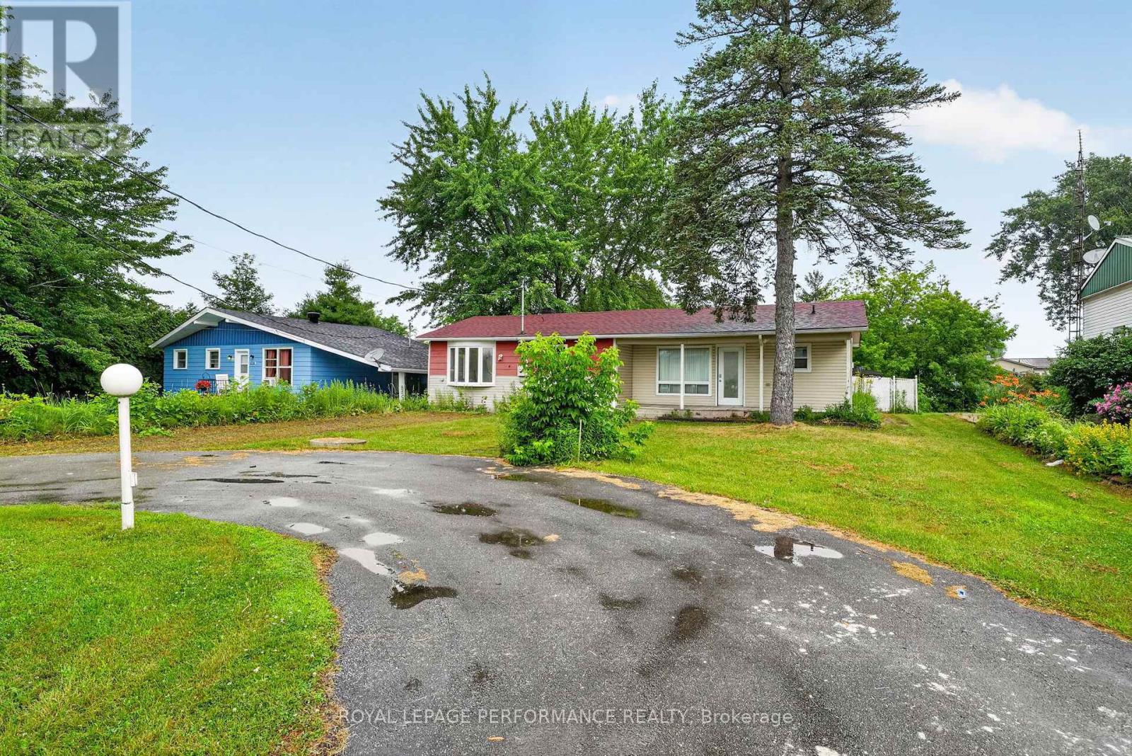 6223 164TH AVENUE - 28