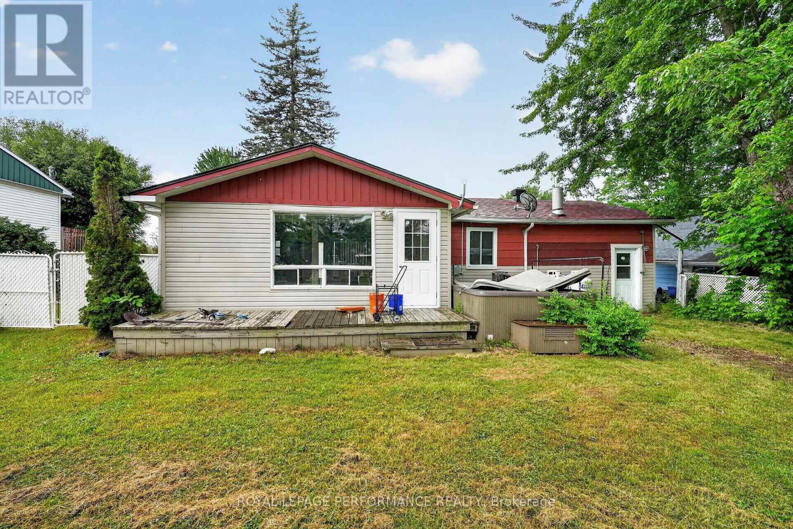 6223 164TH AVENUE - 31
