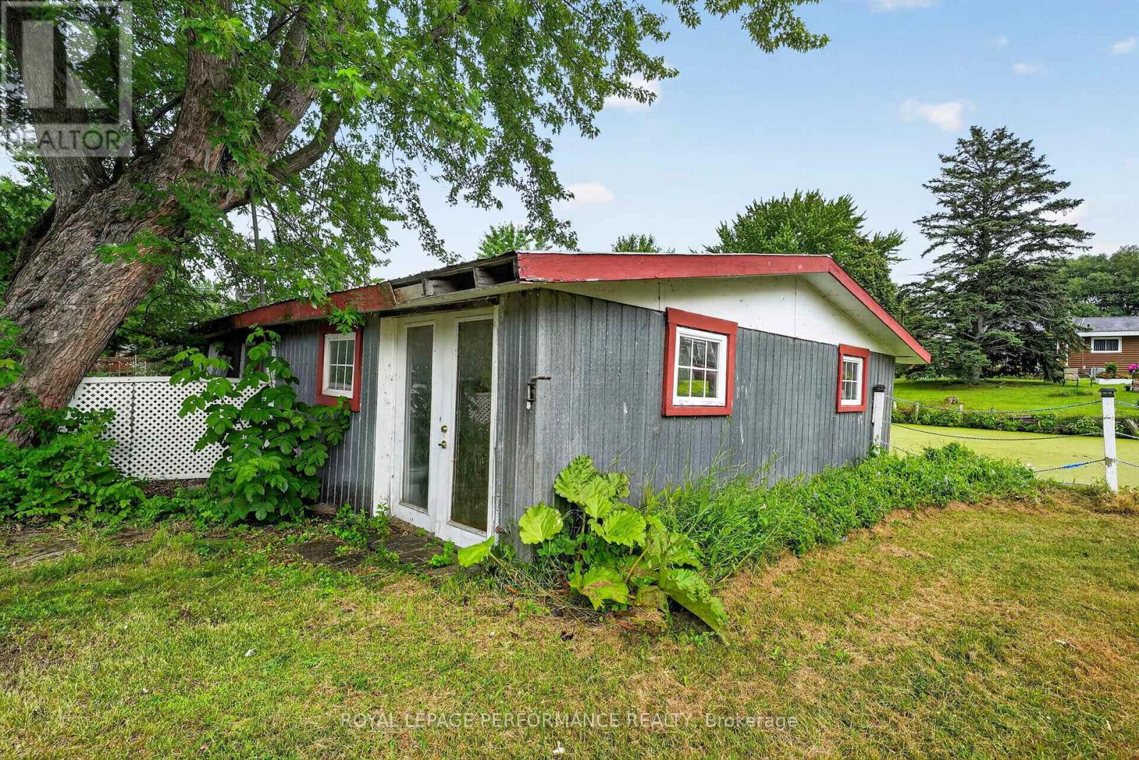 6223 164TH AVENUE - 32