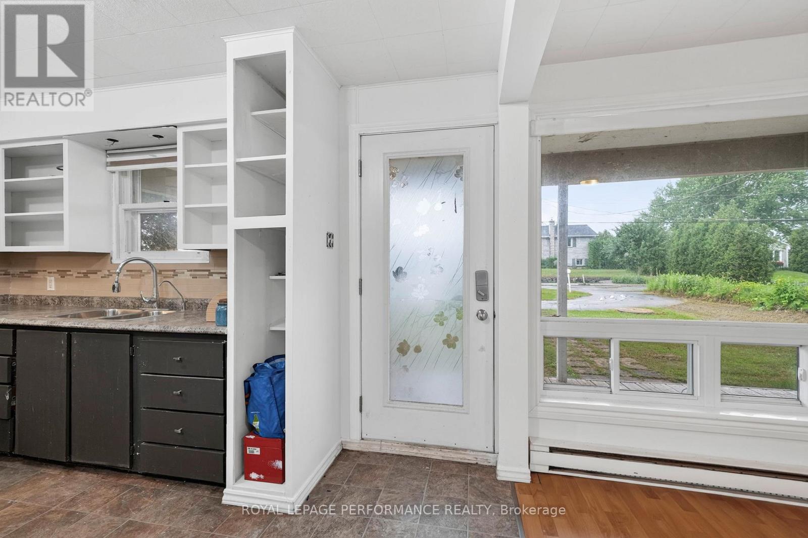 6223 164TH AVENUE - 4