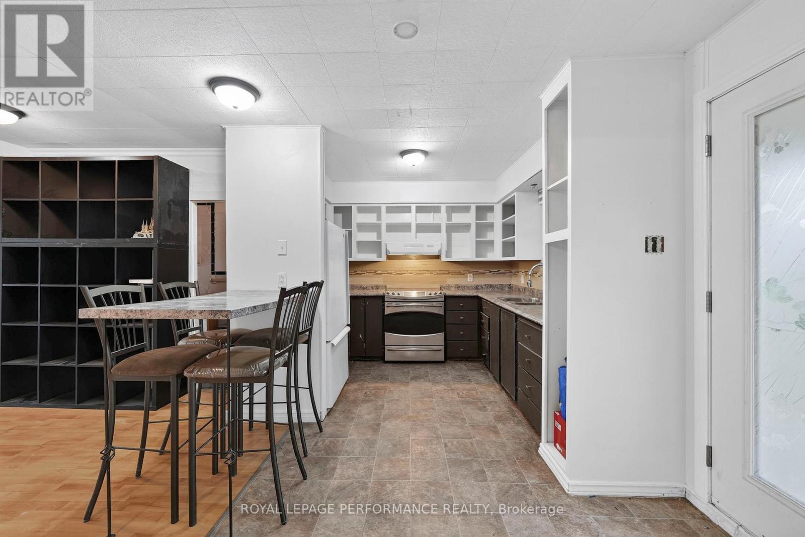 6223 164TH AVENUE - 7
