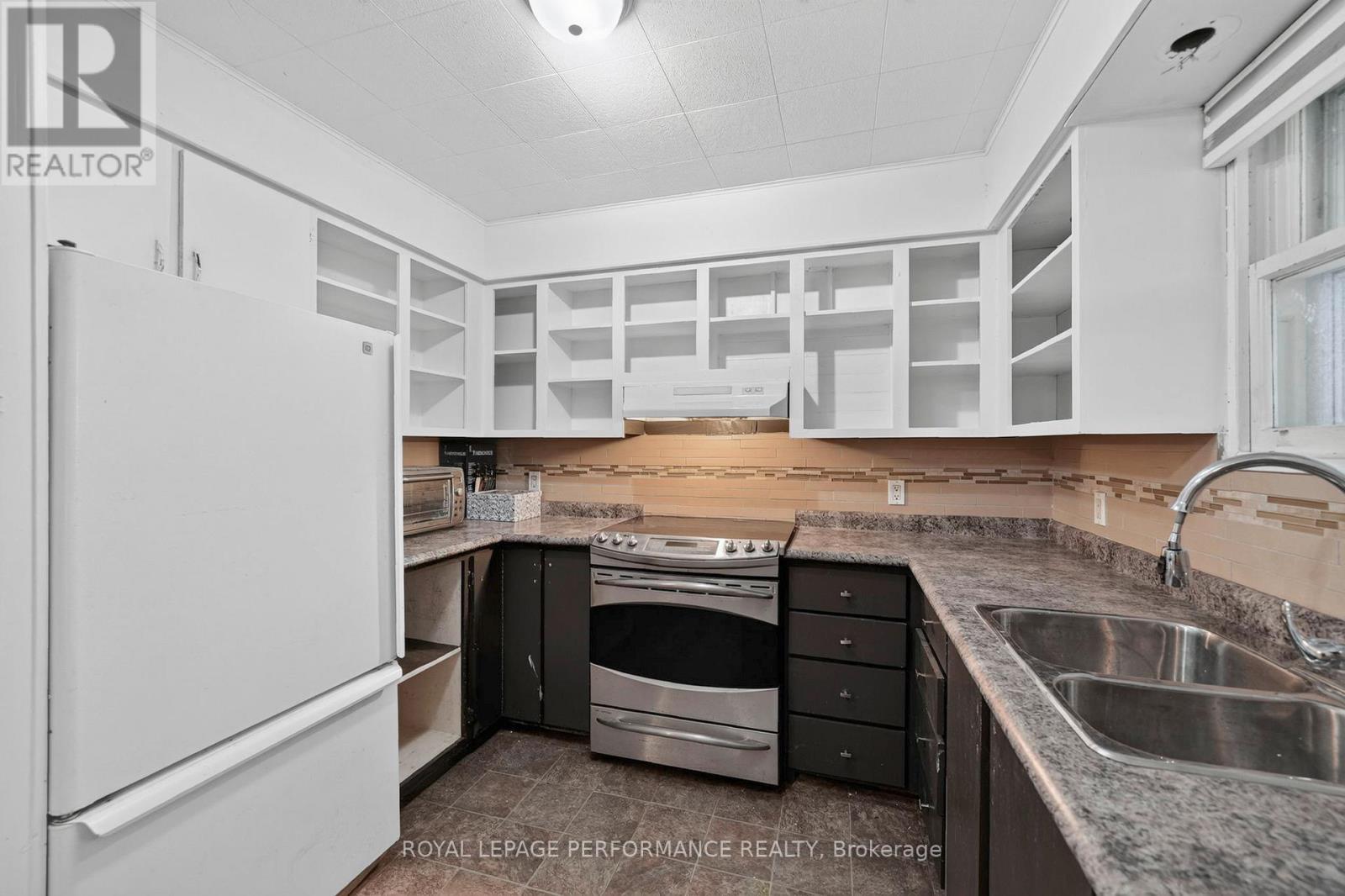 6223 164TH AVENUE - 8