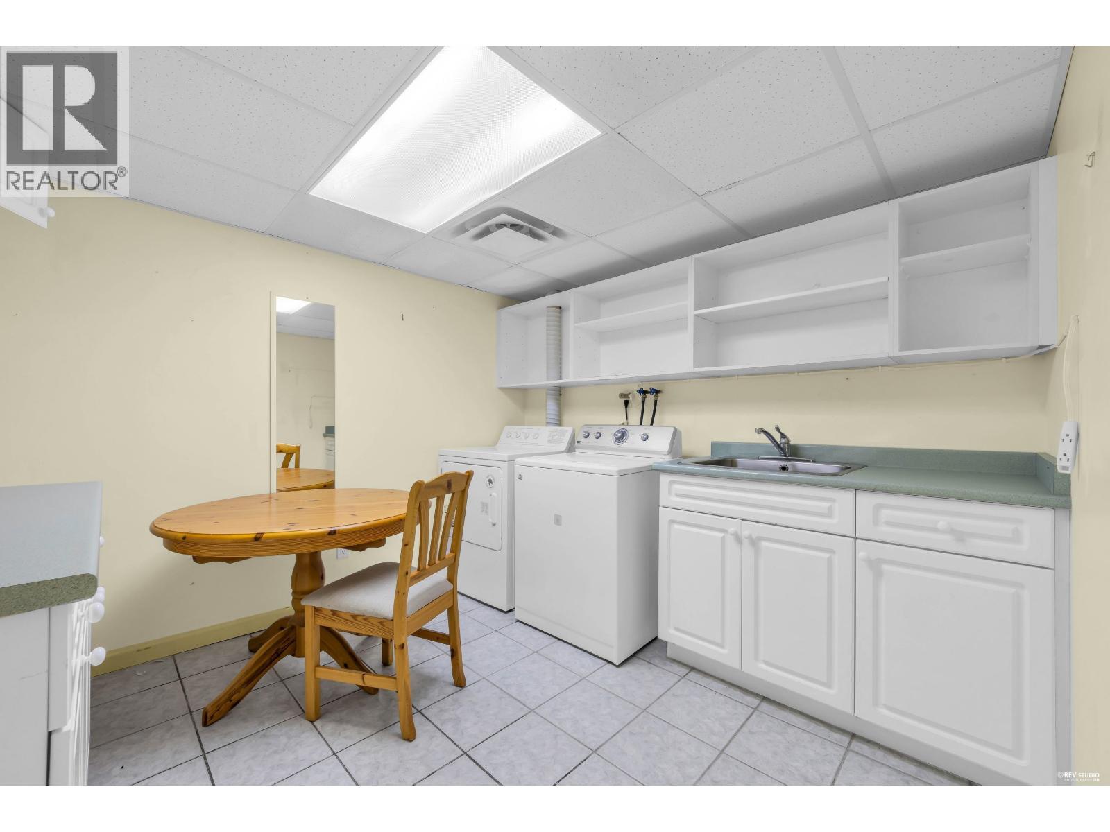 568 ST. GILES ROAD, West Vancouver