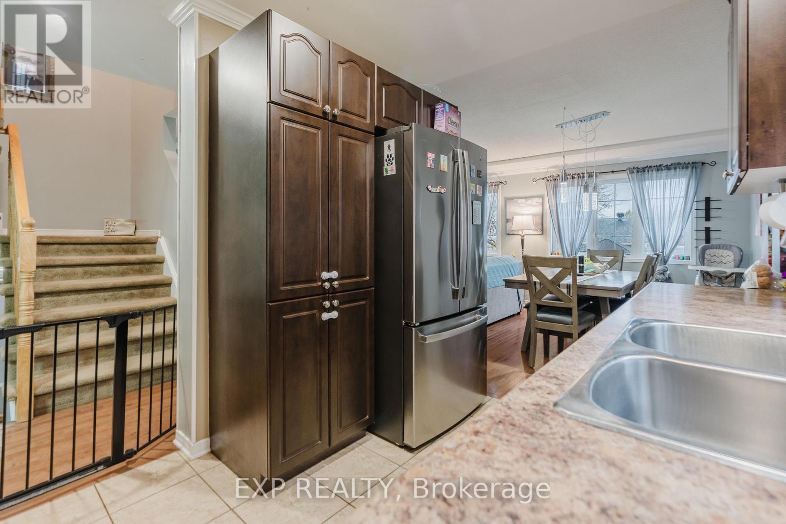 939 PAYER STREET - 11