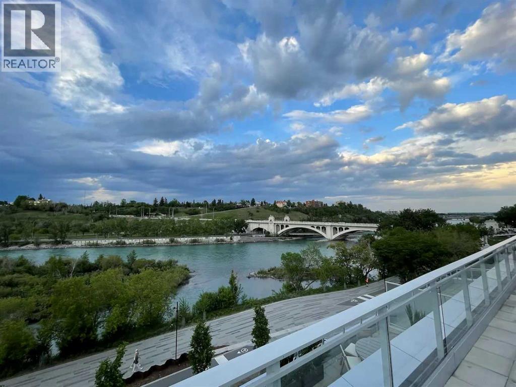 #501 128 Waterfront Court SW - 1