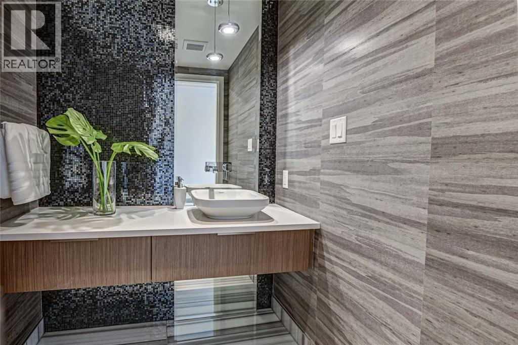 #501 128 Waterfront Court SW - 22