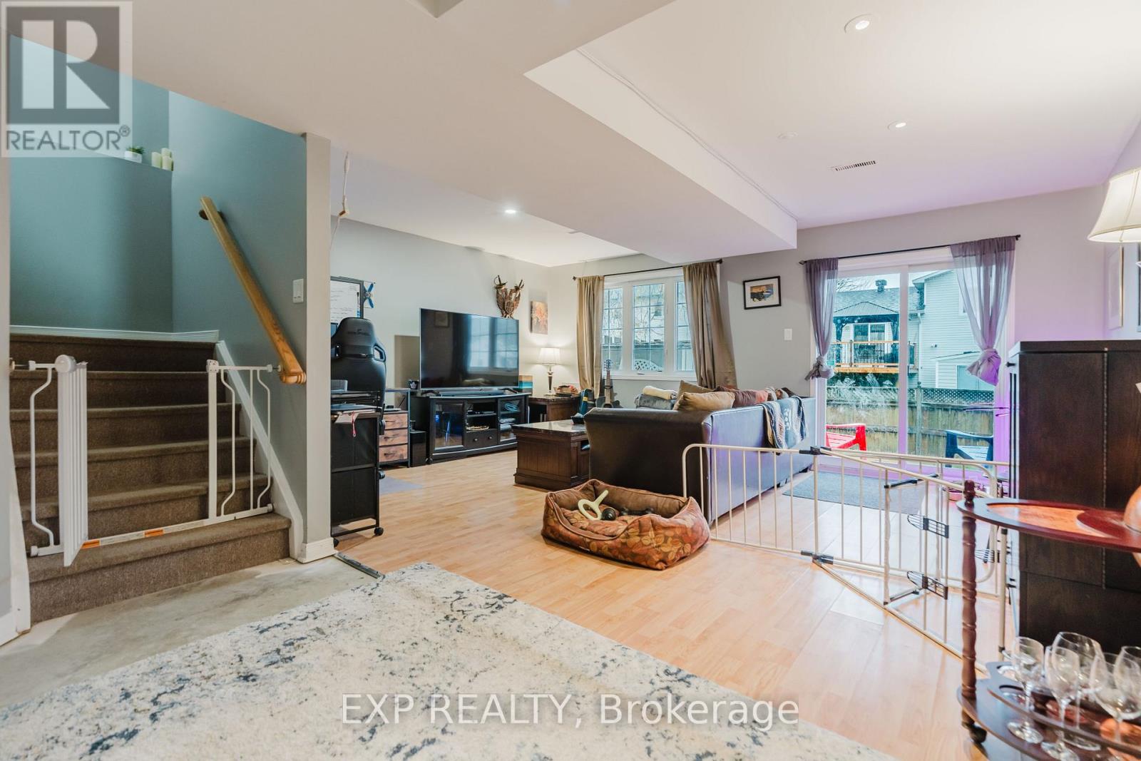 939 PAYER STREET - 35