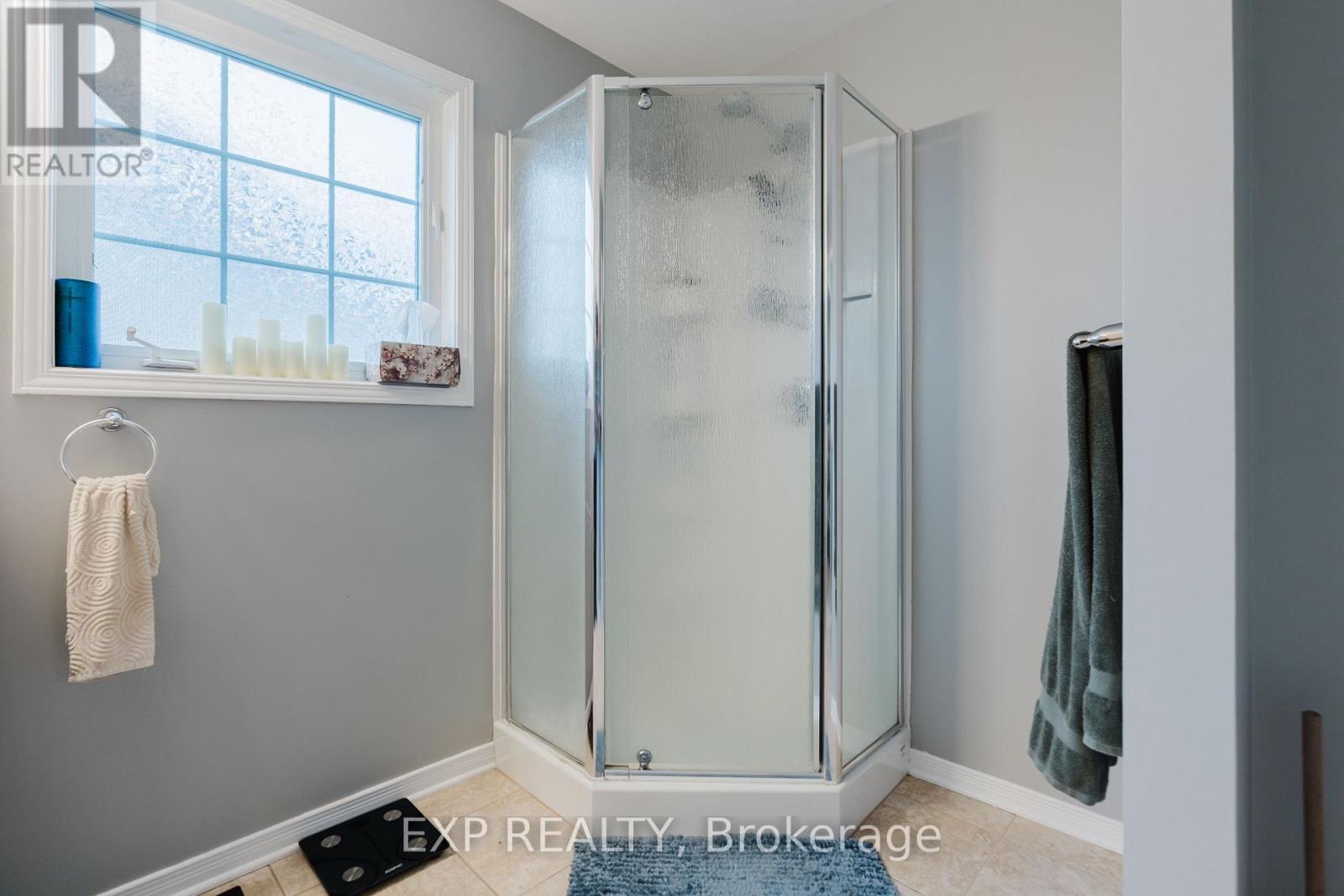939 PAYER STREET - 26