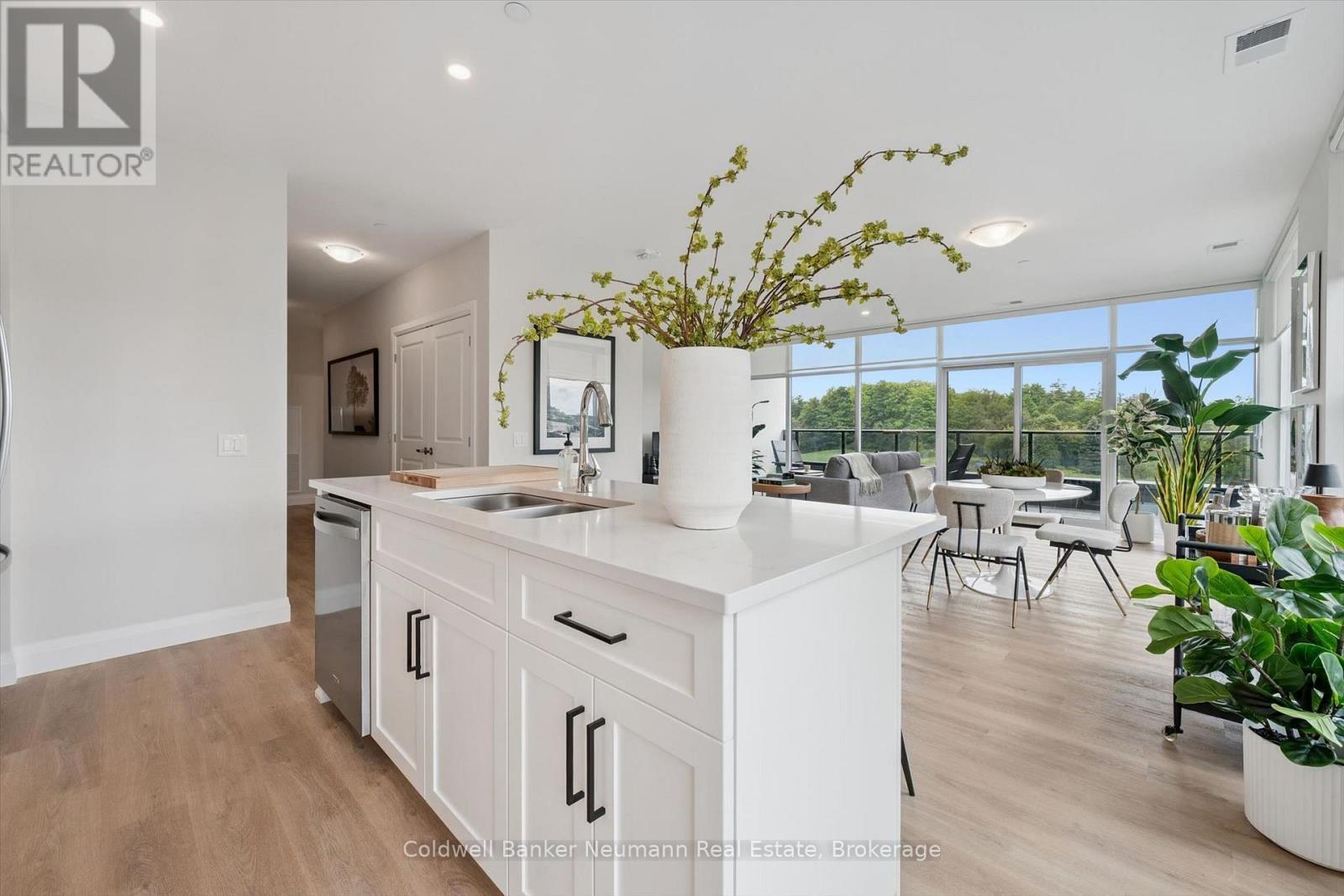 #319 1882 GORDON STREET - Image 15