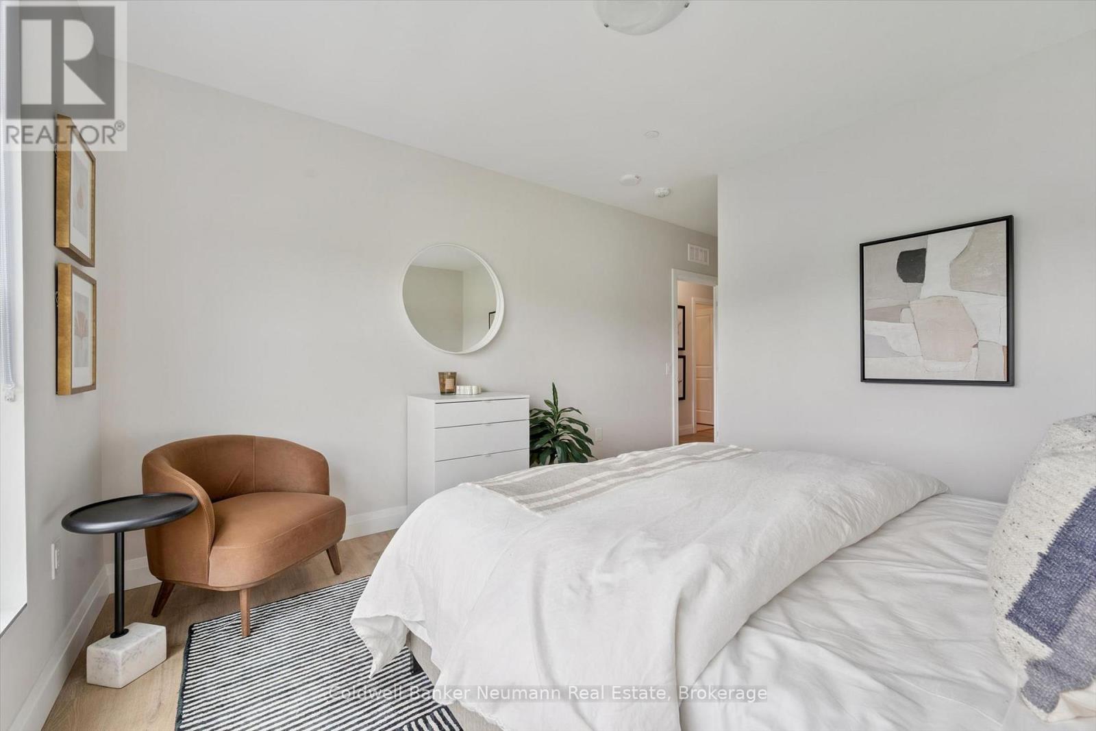 #319 1882 GORDON STREET - Image 28
