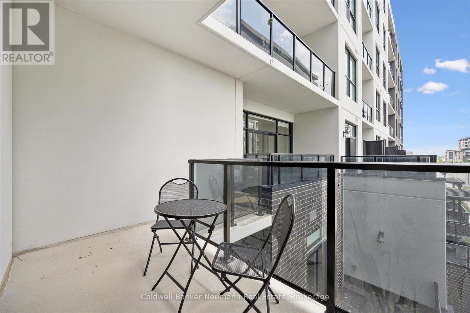 #301 1882 GORDON STREET - 24