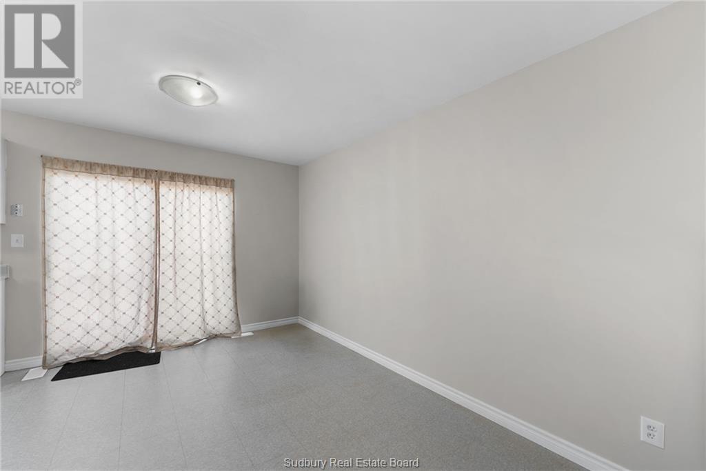29 Laren Street - 48