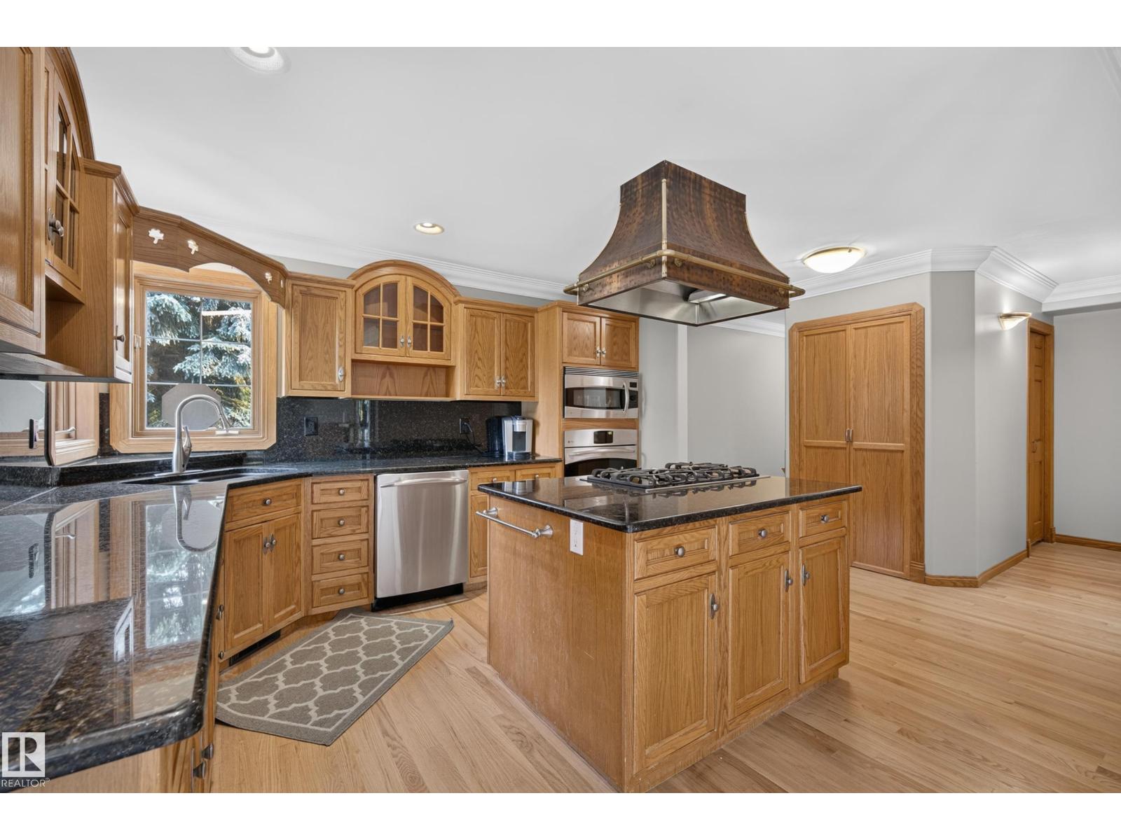 6203 143 ST NW - 12