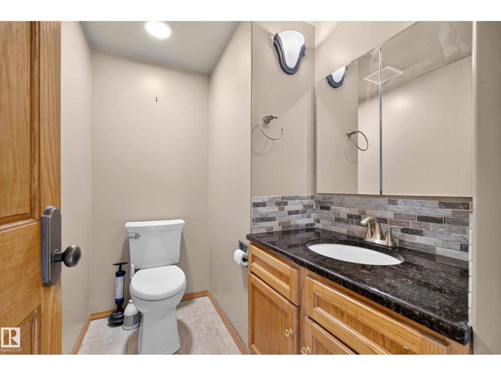 6203 143 ST NW - 26