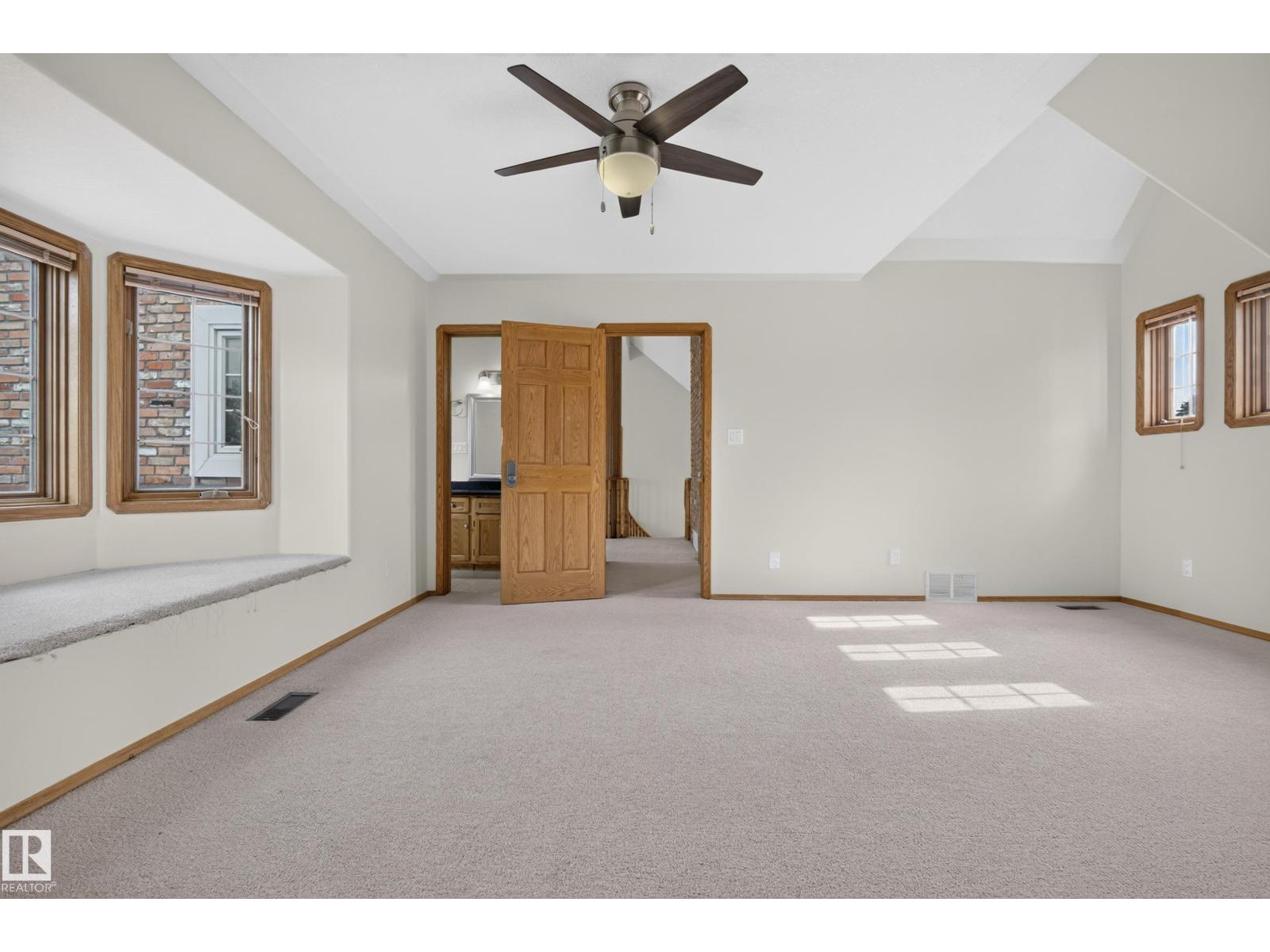 6203 143 ST NW - 34