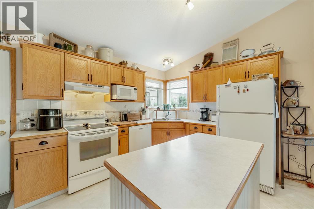 781 Red Crow Boulevard W - 11