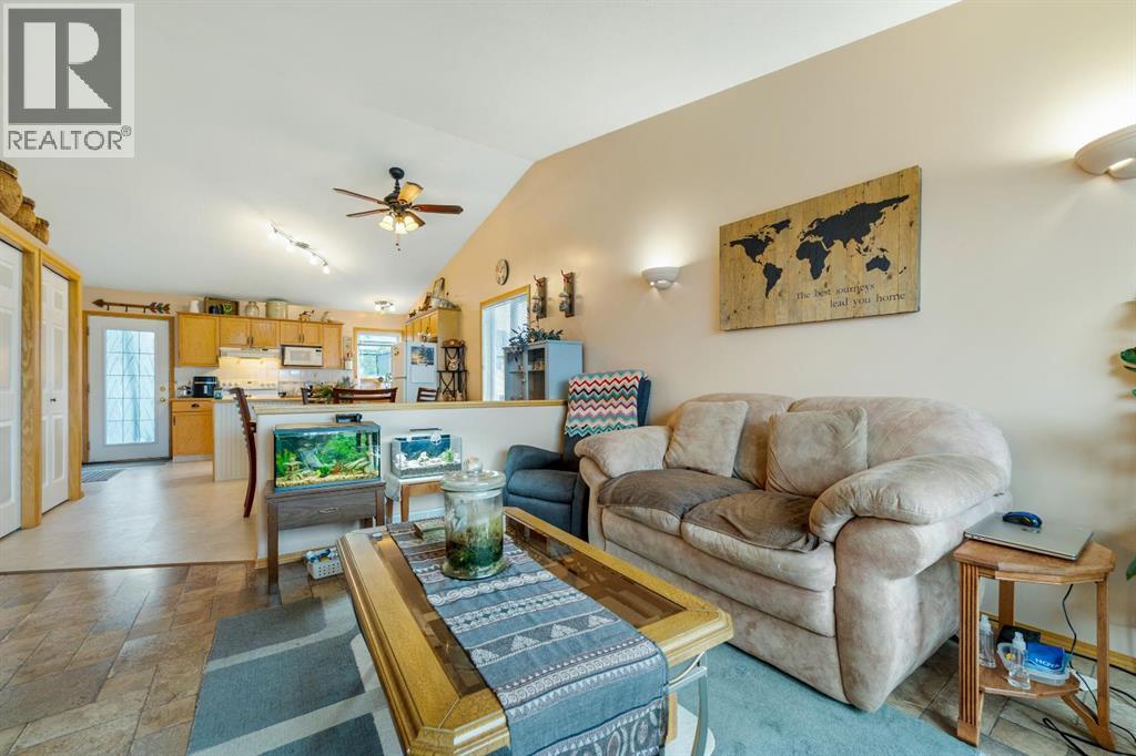 781 Red Crow Boulevard W - 7