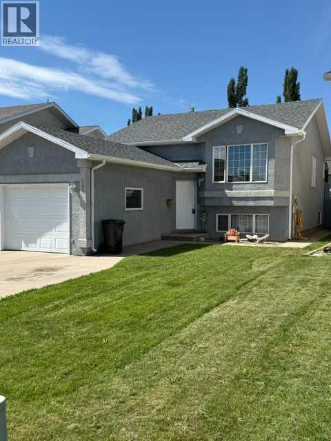 781 Red Crow Boulevard W - 1