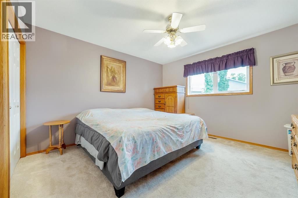 781 Red Crow Boulevard W - 16