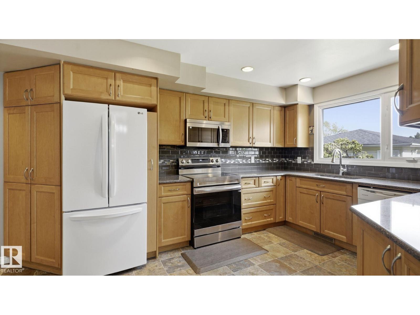 11736 35A AV NW - 10