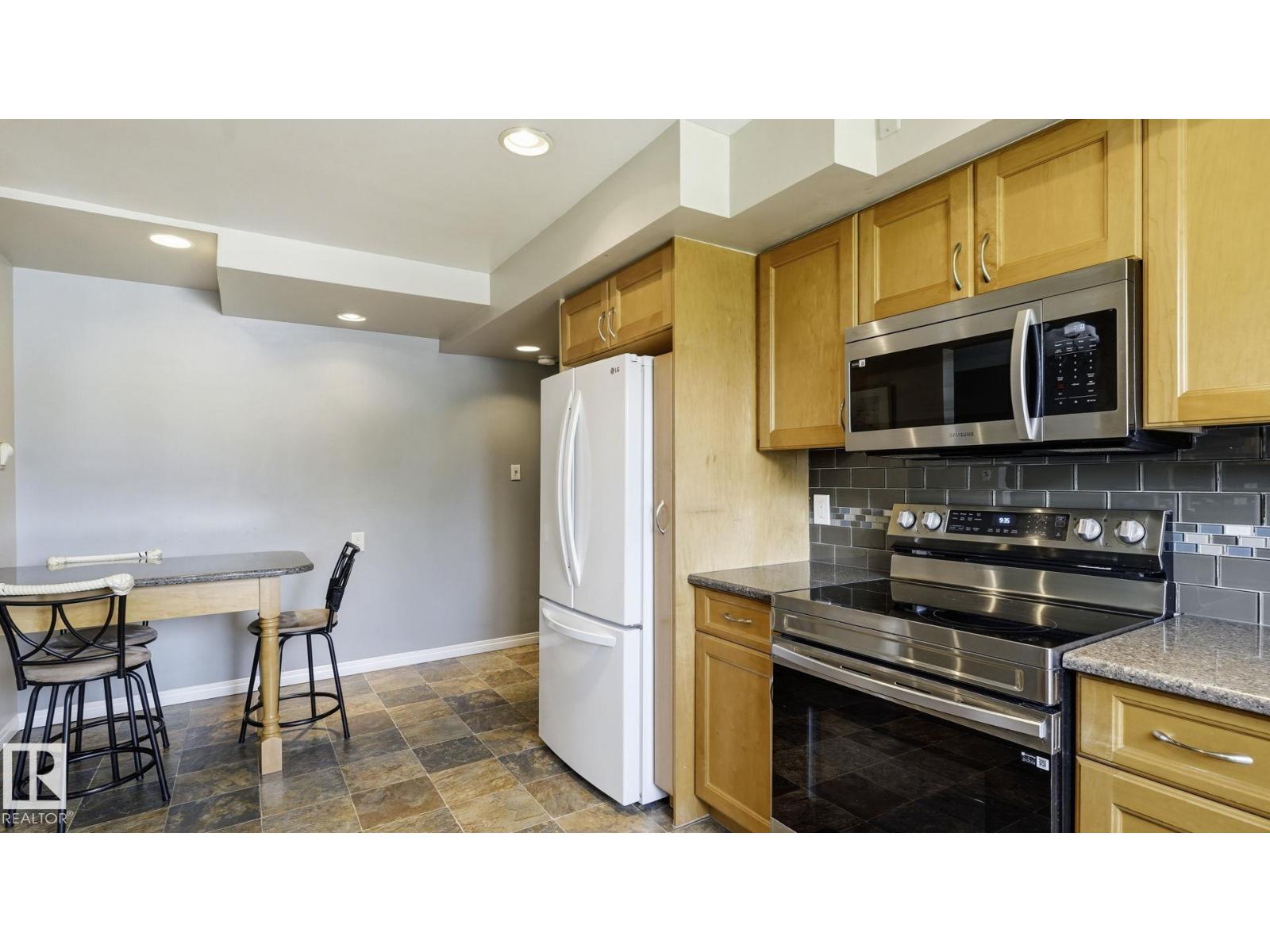 11736 35A AV NW - 12